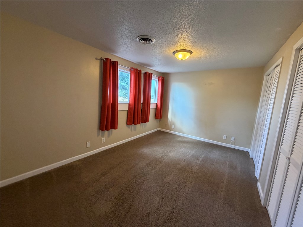 1209 Hickory Drive Property Photo 13