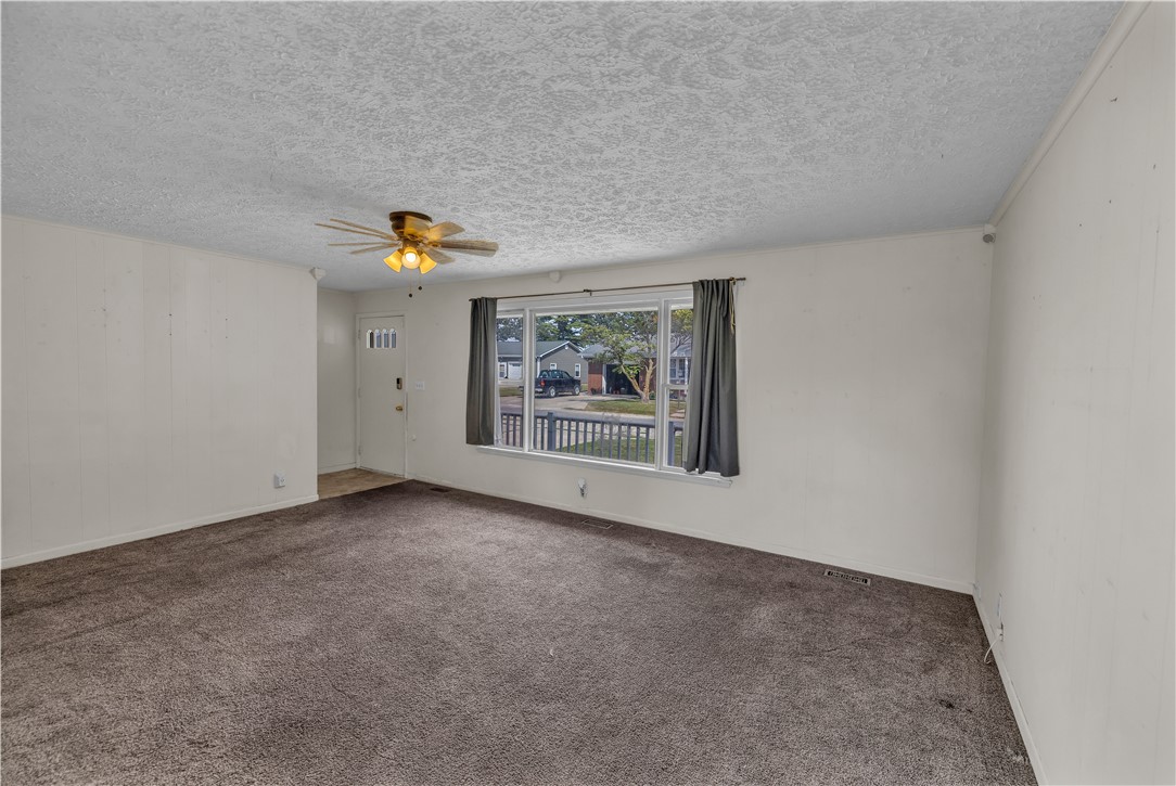2 Sunrise Lane Property Photo 3