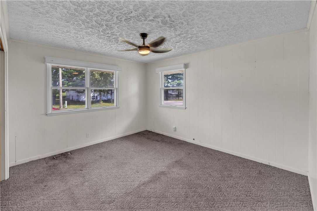 2 Sunrise Lane Property Photo 12