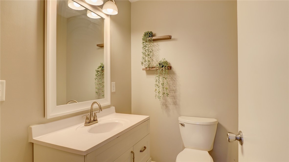 2220 N Longwood Drive Property Photo 35
