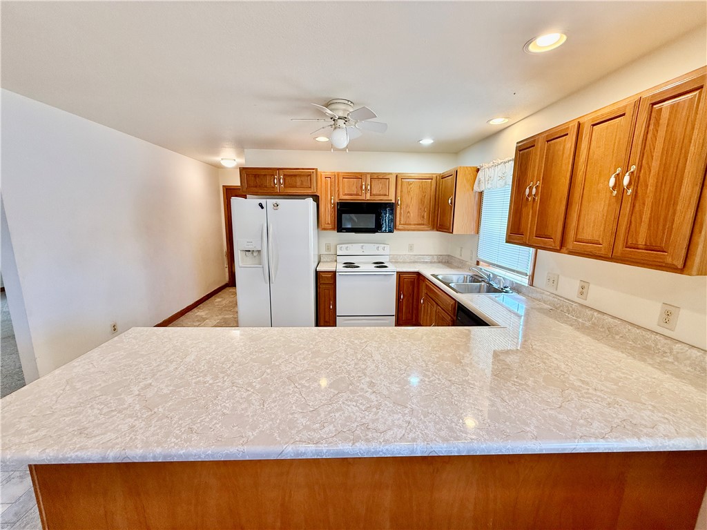 311 S Polk Street Property Photo 4