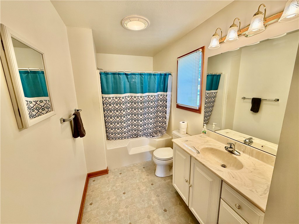 311 S Polk Street Property Photo 14