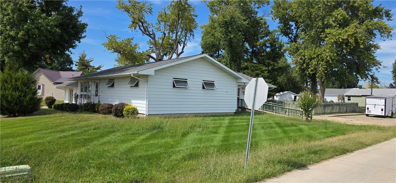 204 Jennie Haley Drive Property Photo 4