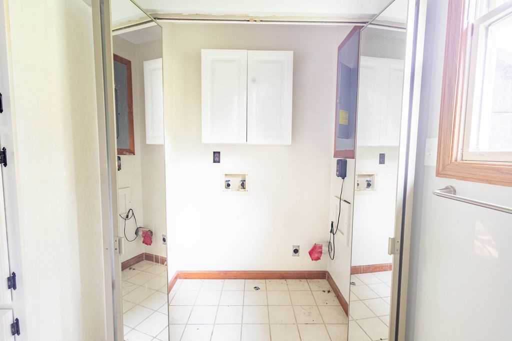 3115 E Voorhees Street Property Photo 10