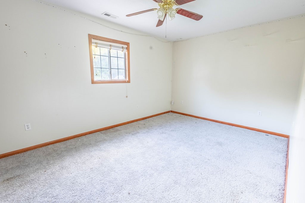 3115 E Voorhees Street Property Photo 17
