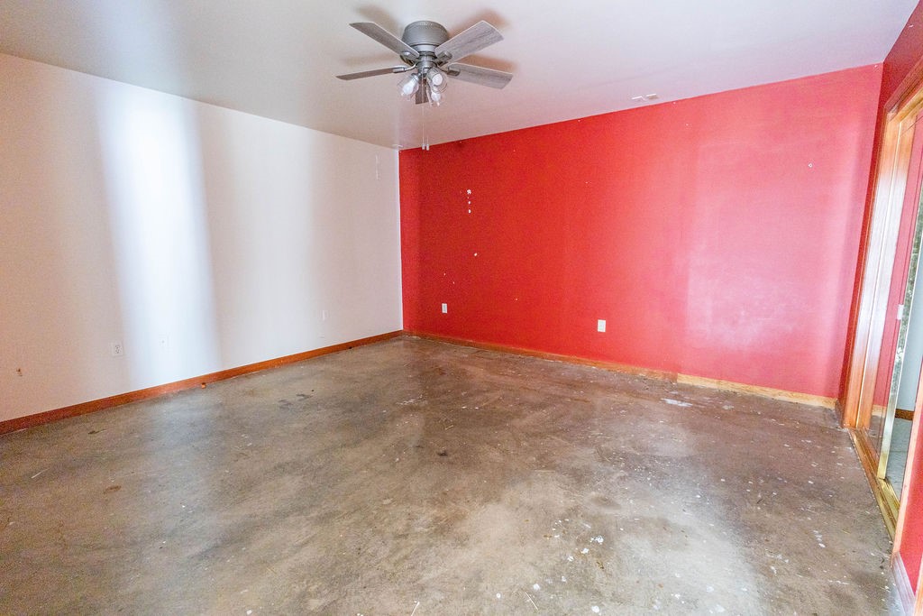 3115 E Voorhees Street Property Photo 19