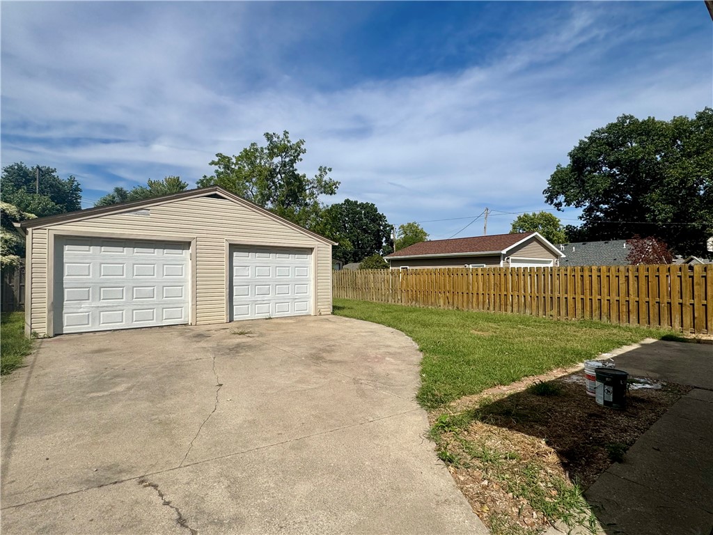612 Marion Avenue Property Photo 2