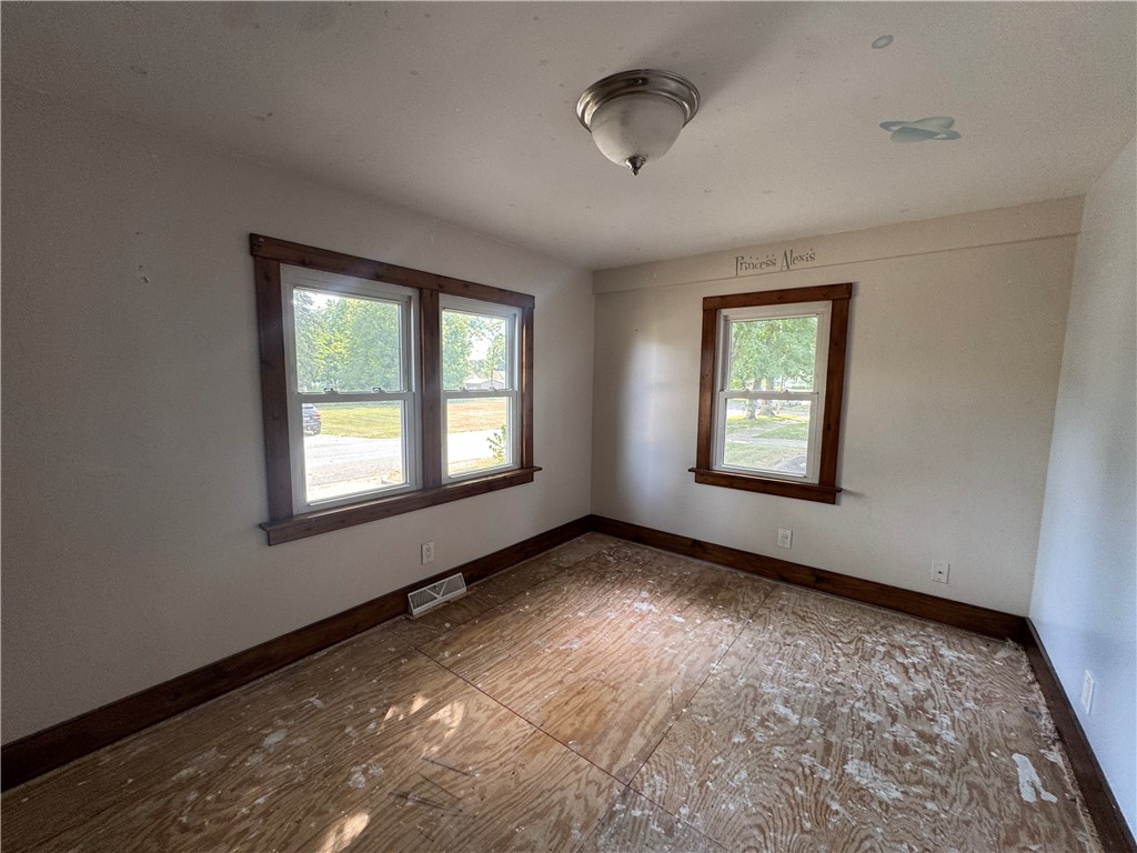612 Marion Avenue Property Photo 7