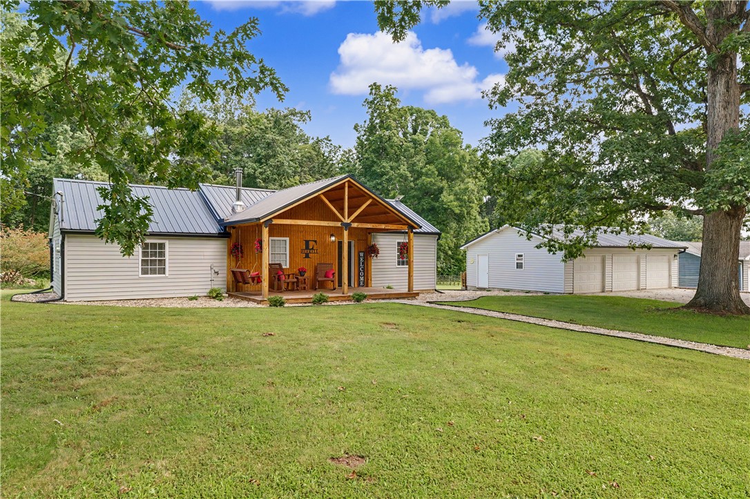 16135 Potters Woods Road Property Photo 1