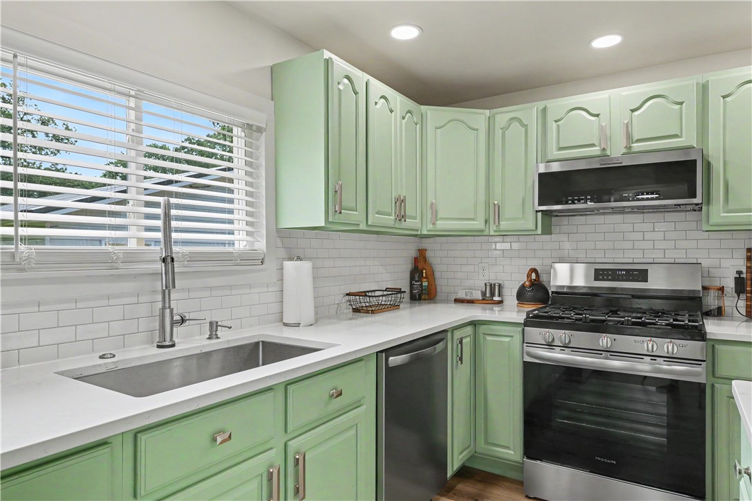 16135 Potters Woods Road Property Photo 16