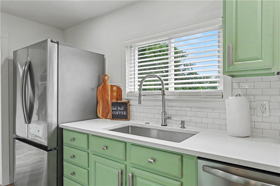 16135 Potters Woods Road Property Photo 17