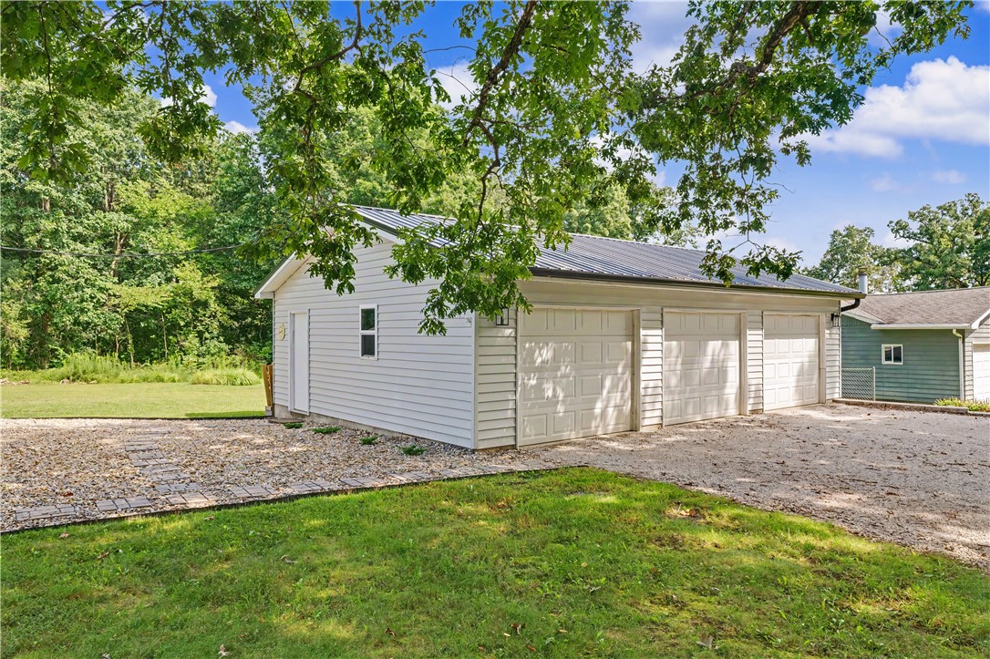 16135 Potters Woods Road Property Photo 42
