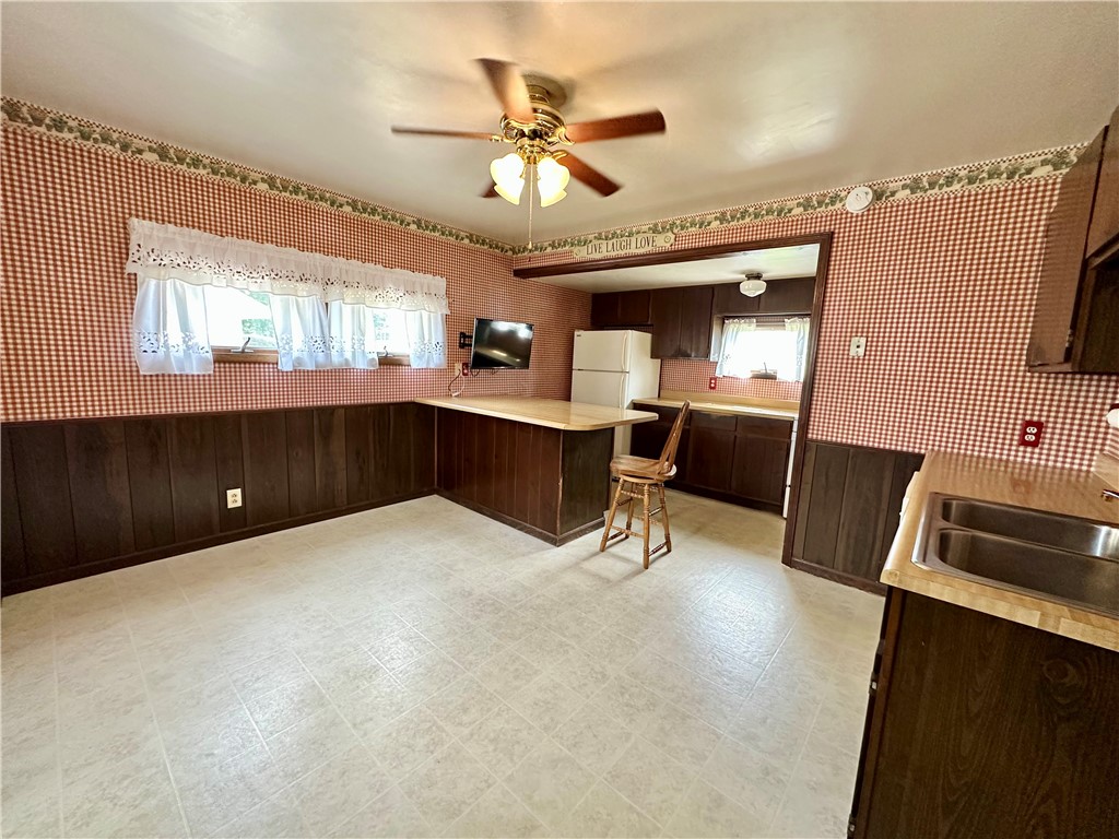 123 Adams Street Property Photo 7