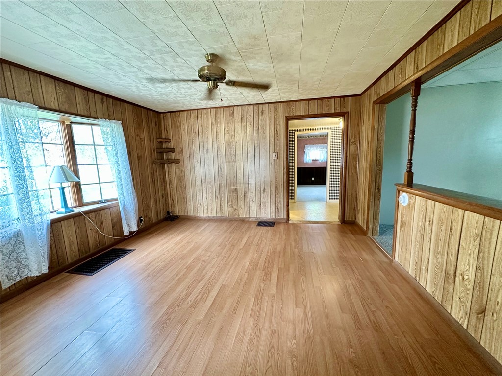 123 Adams Street Property Photo 8