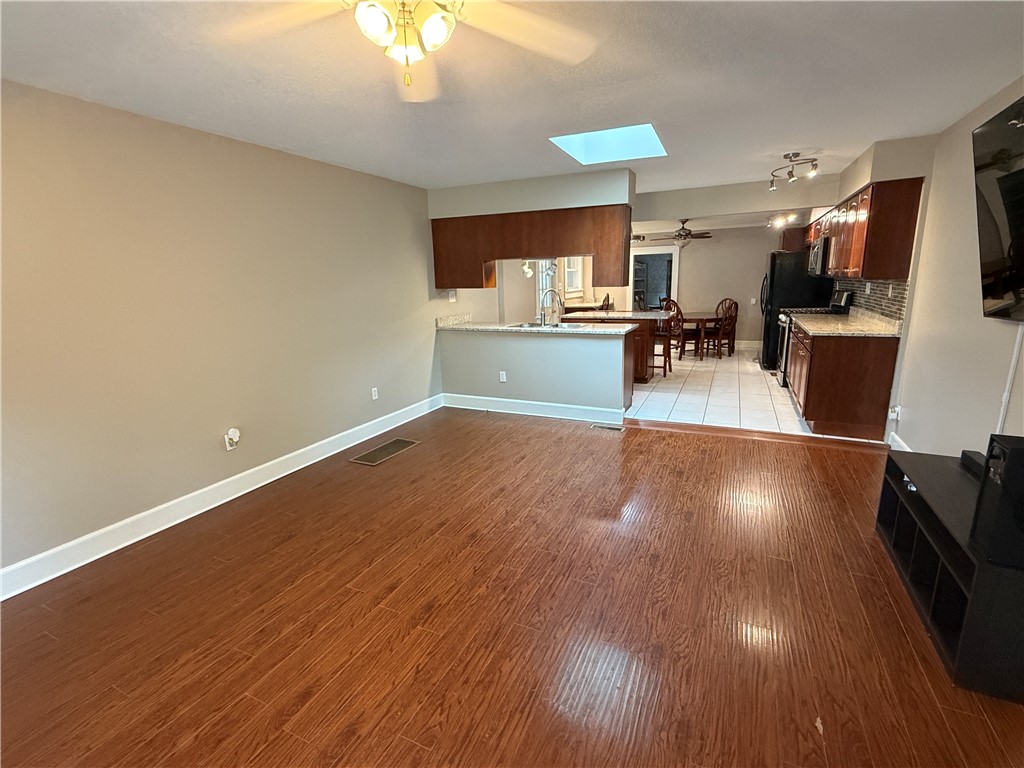 2045 Mckinley Avenue Property Photo 10