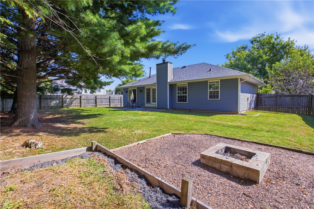 2402 Woodlawn Drive Property Photo 19