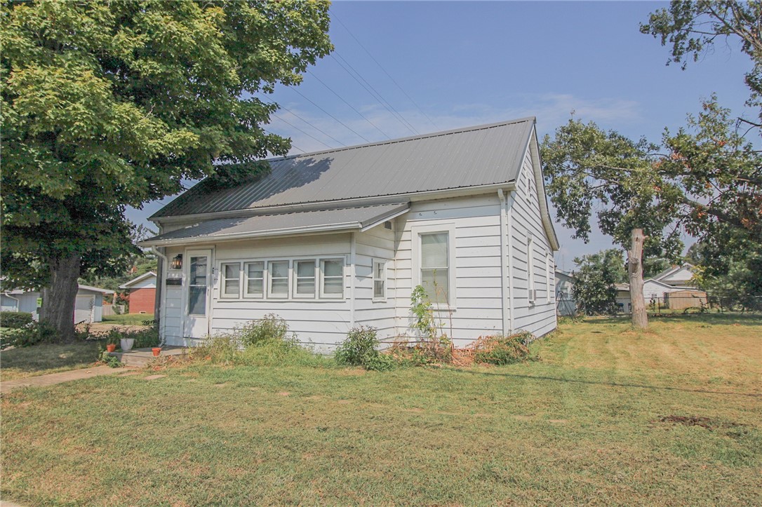 349 W Polk Avenue Property Photo 1