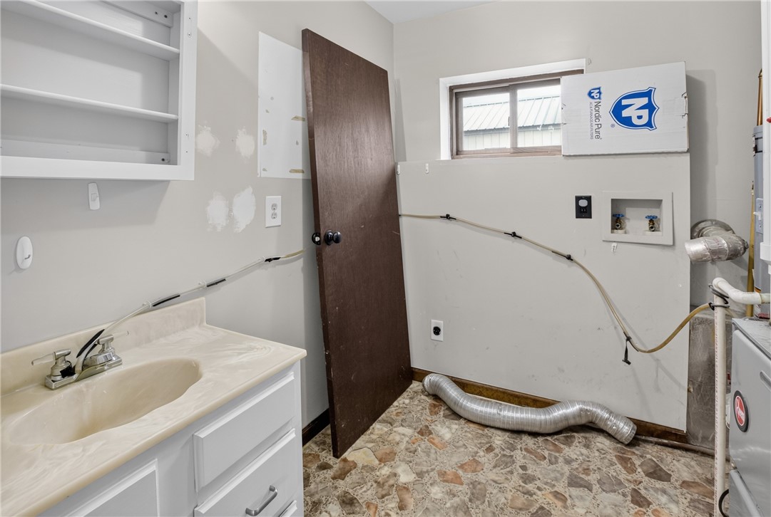 104 N Columbia Street Property Photo 18