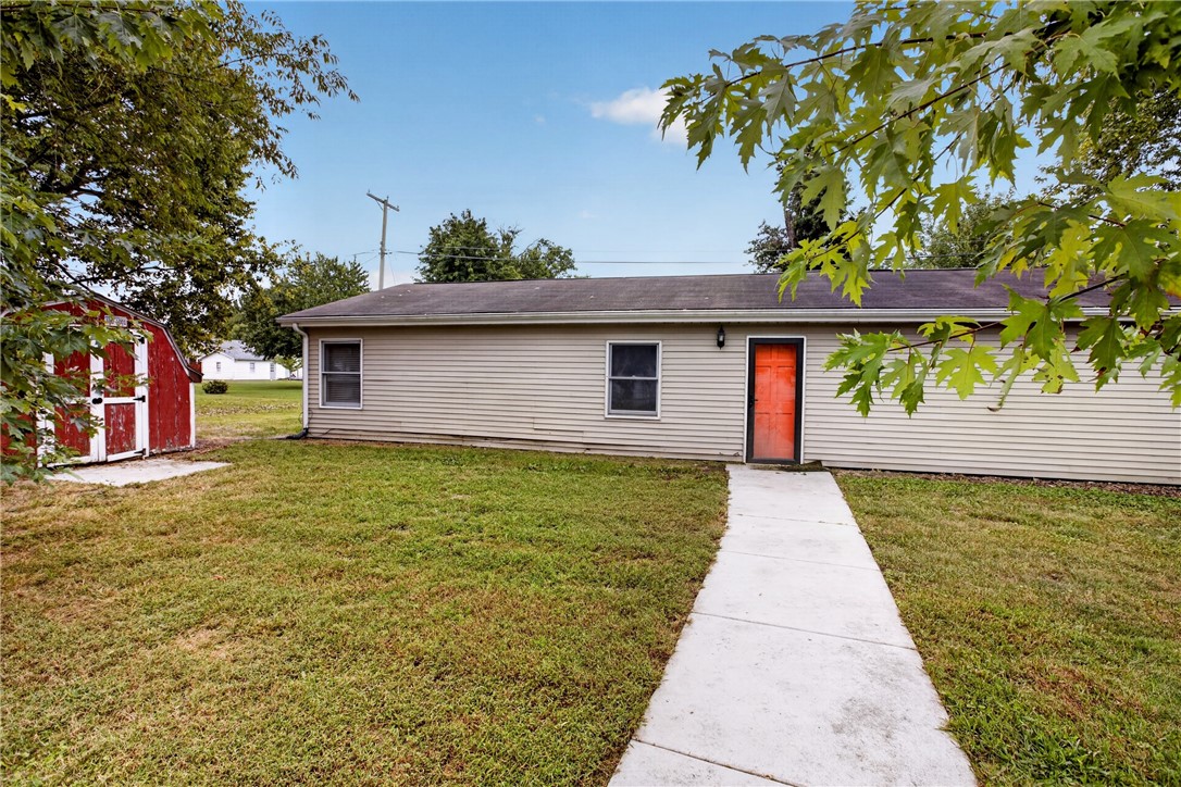 104 N Columbia Street Property Photo 25