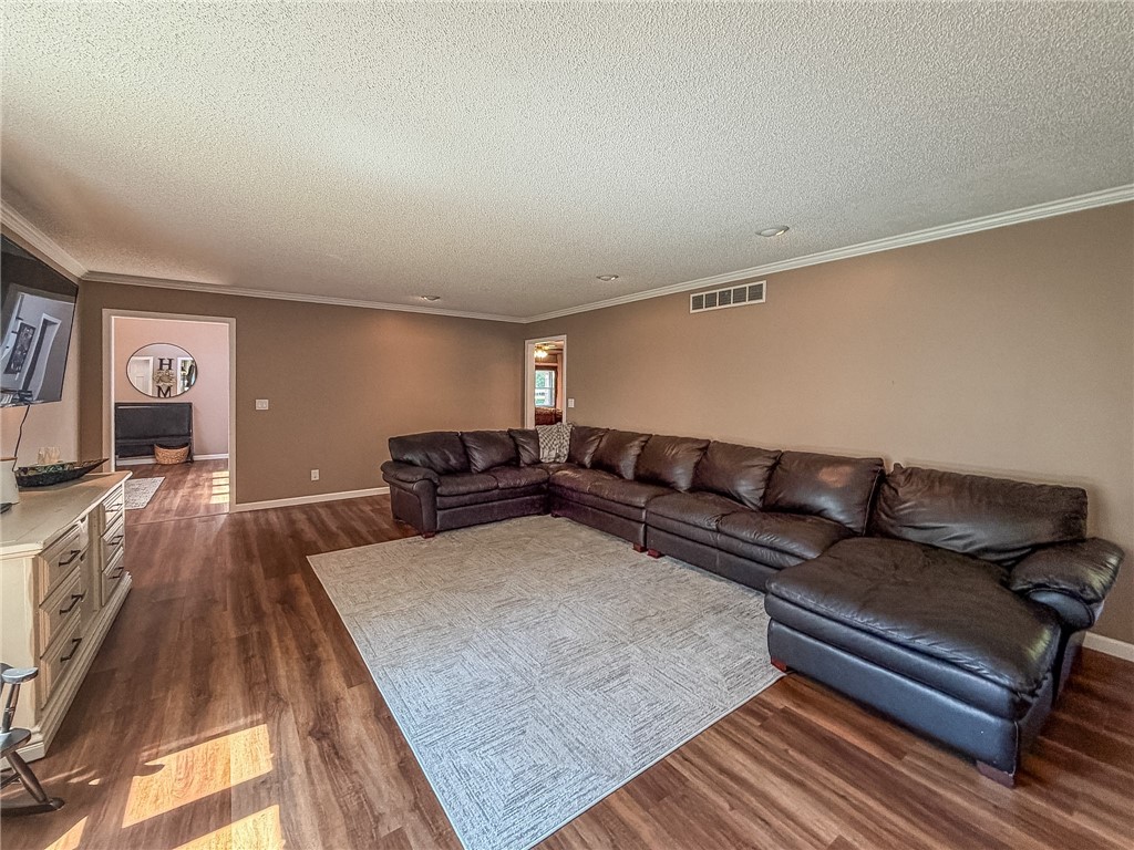 7 Pinehurst Drive Property Photo 12