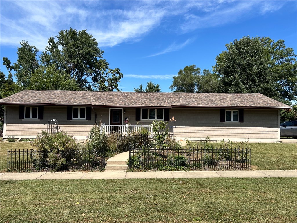 1905 Harrison Avenue Property Photo 1
