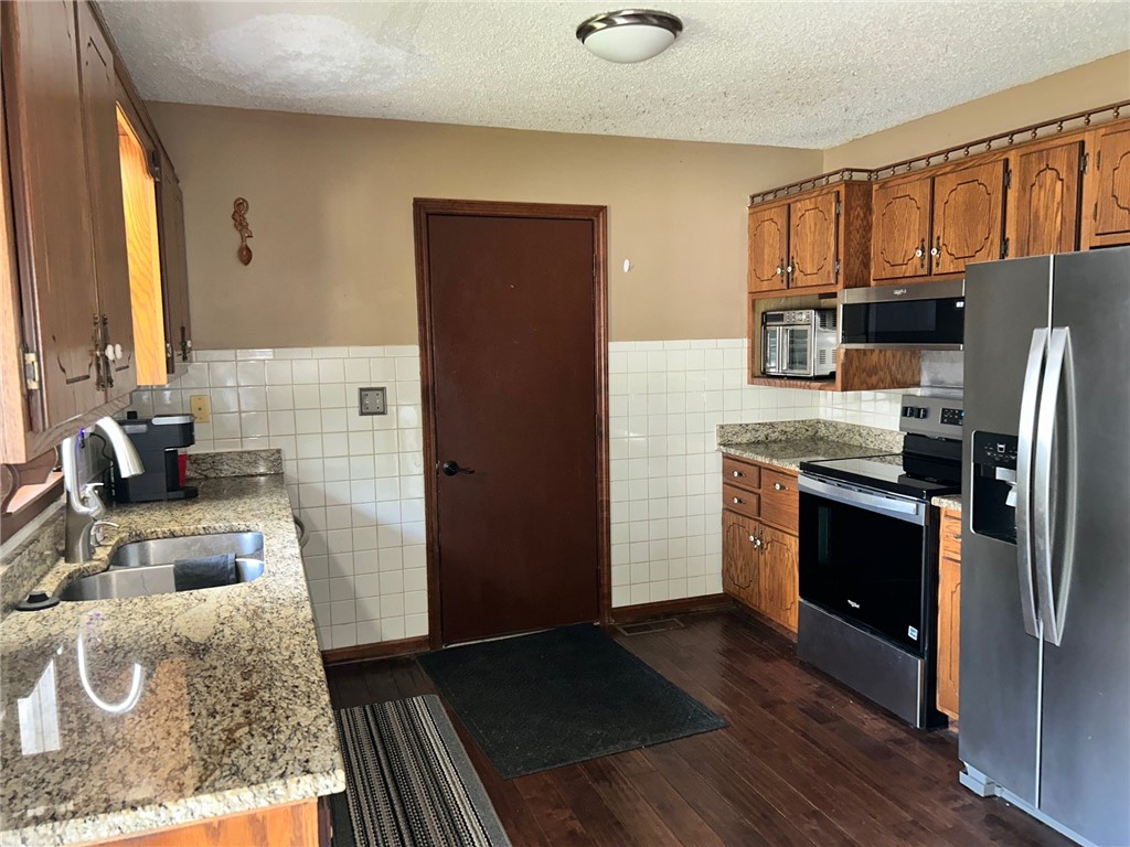 1905 Harrison Avenue Property Photo 4