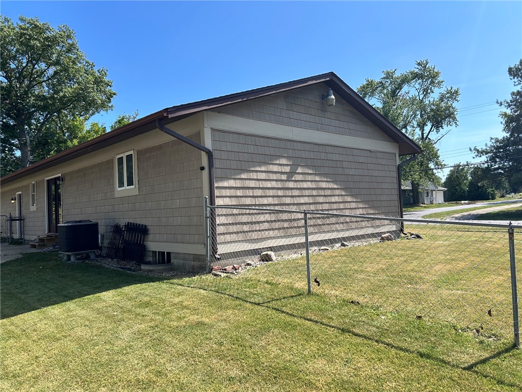1905 Harrison Avenue Property Photo 17