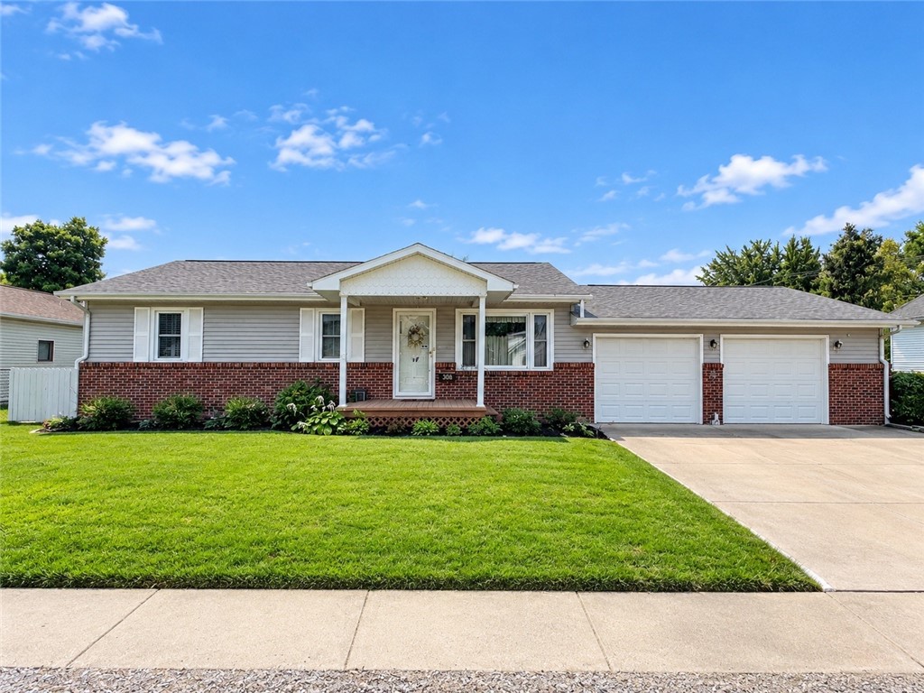 308 8th Street Property Photo 1