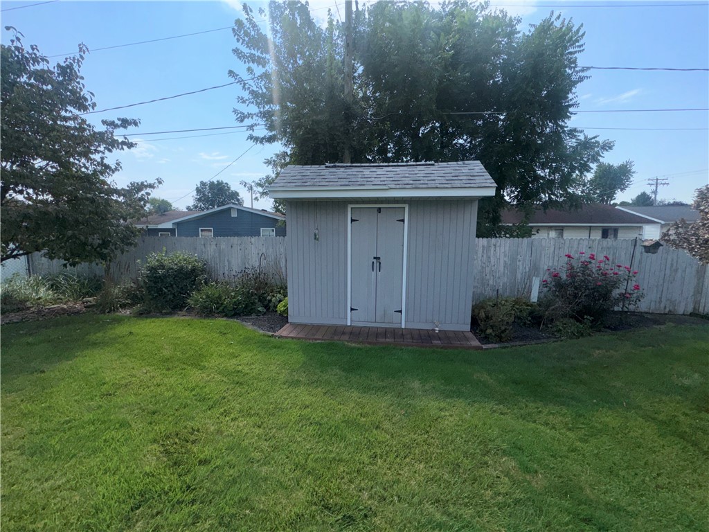 308 8th Street Property Photo 6