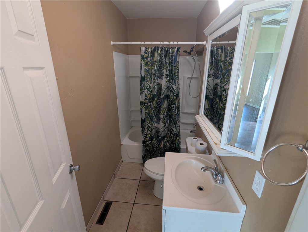 916 N 12th Street Property Photo 9
