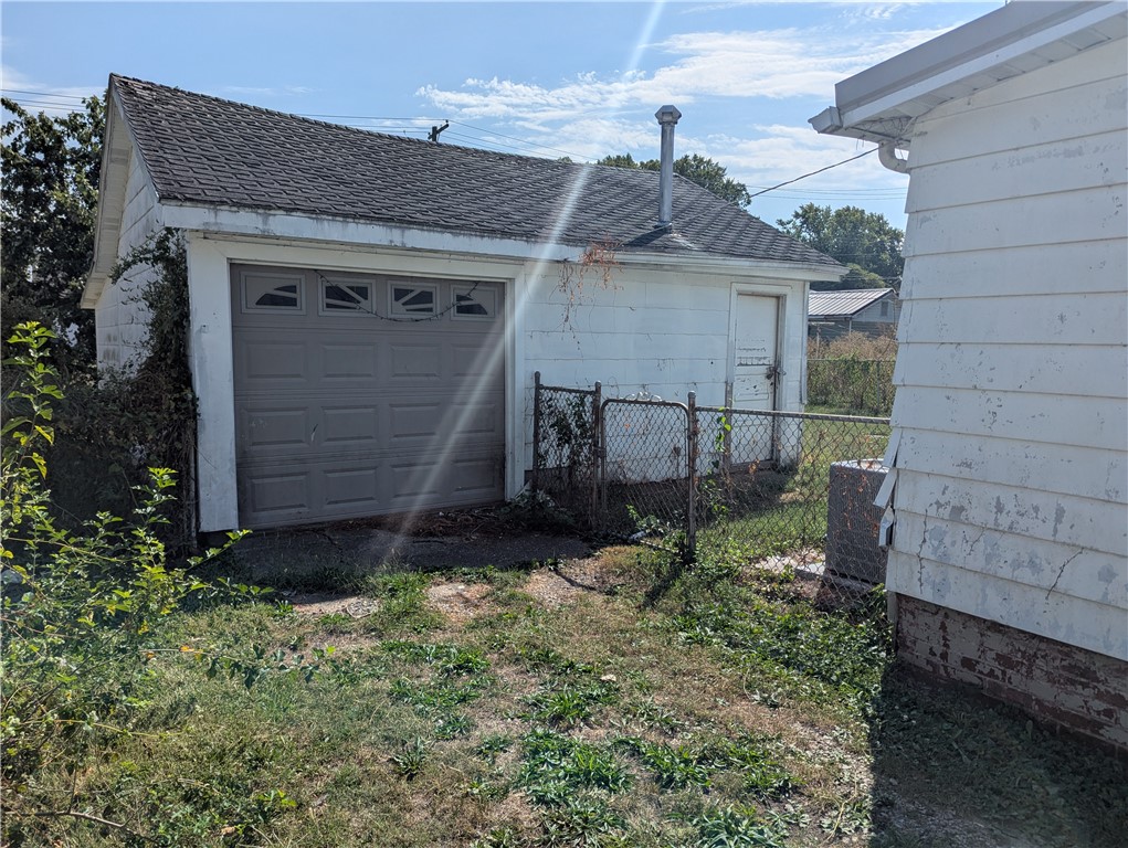 916 N 12th Street Property Photo 15