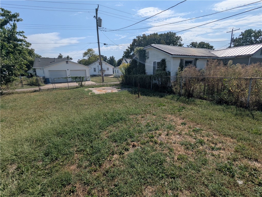 916 N 12th Street Property Photo 20
