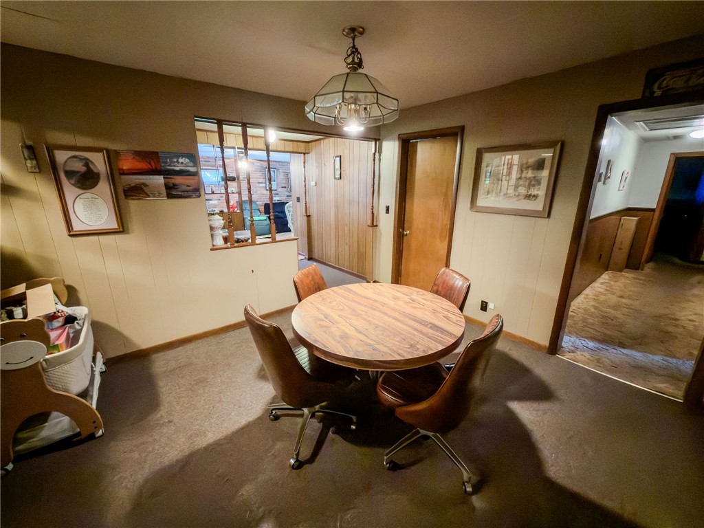 105 E Cherry Street Property Photo 6