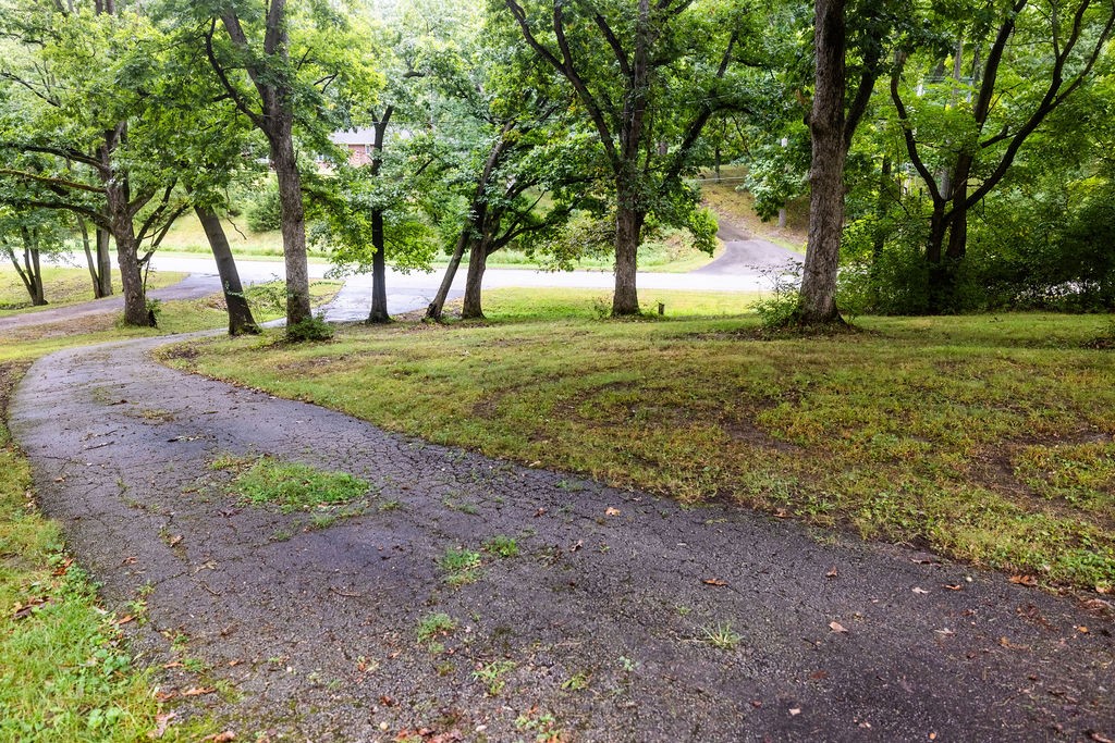2250 S Shores Drive Property Photo 4