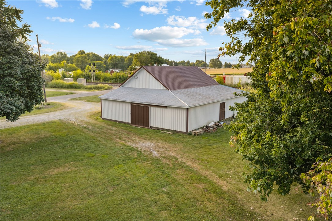 10898 N Hickory Lane Property Photo 11