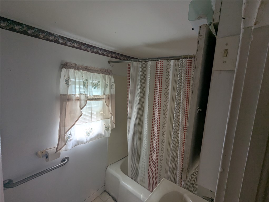 1214 Jefferson Avenue Property Photo 5