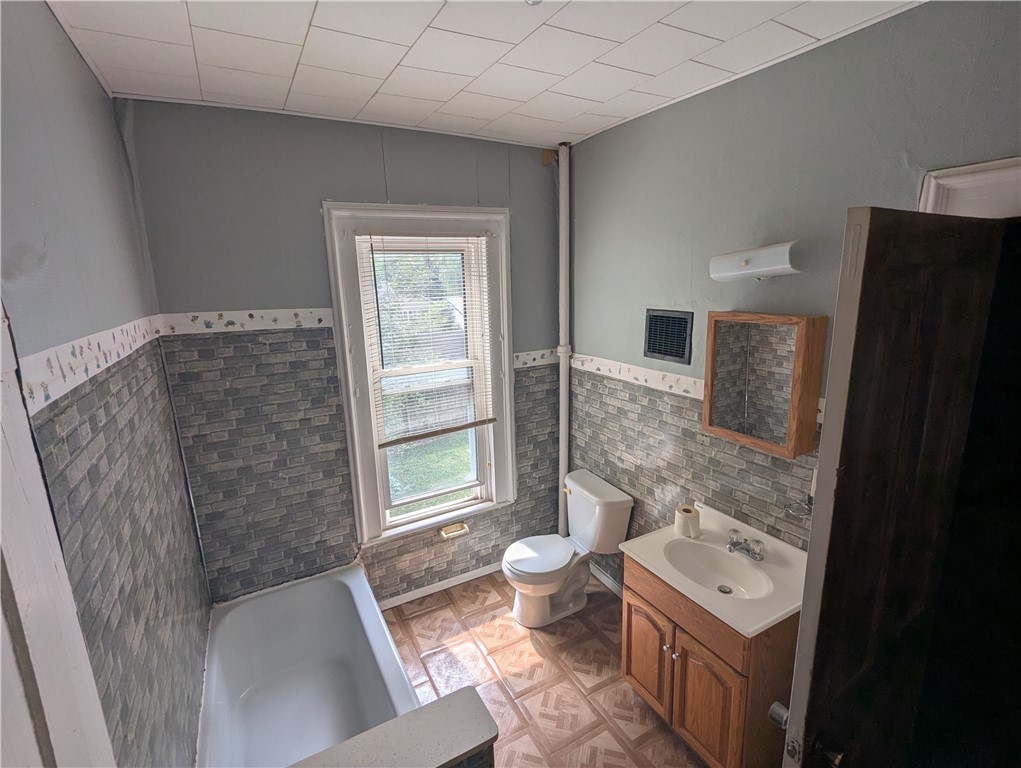 1214 Jefferson Avenue Property Photo 14