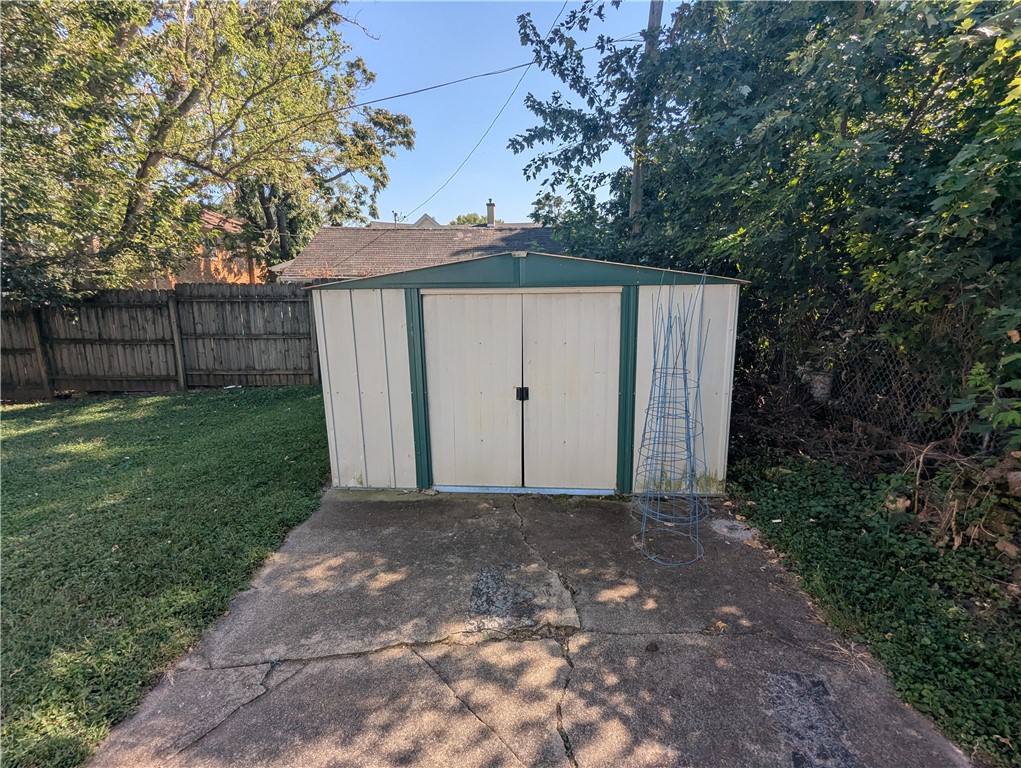 1214 Jefferson Avenue Property Photo 16