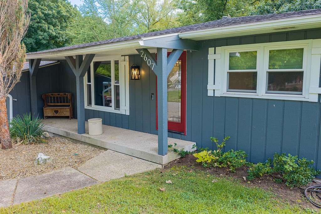 2607 Forrest Green Drive Property Photo 4