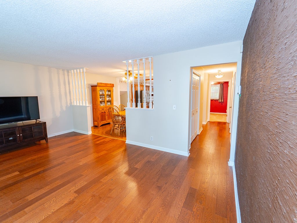 2607 Forrest Green Drive Property Photo 6