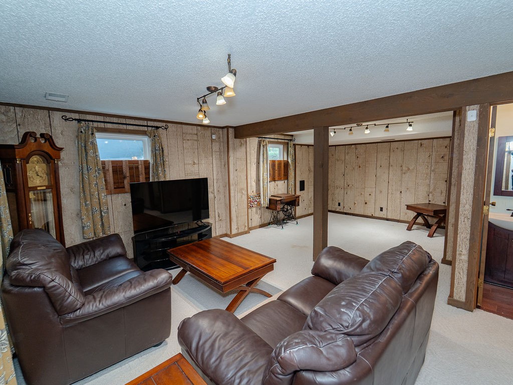 2607 Forrest Green Drive Property Photo 29