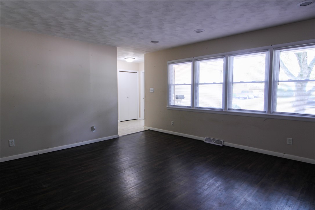 312 Southampton Drive Property Photo 7