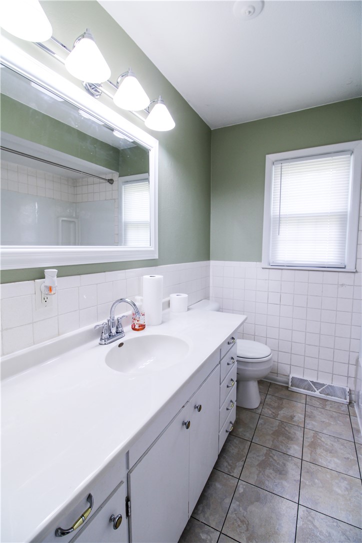 312 Southampton Drive Property Photo 26