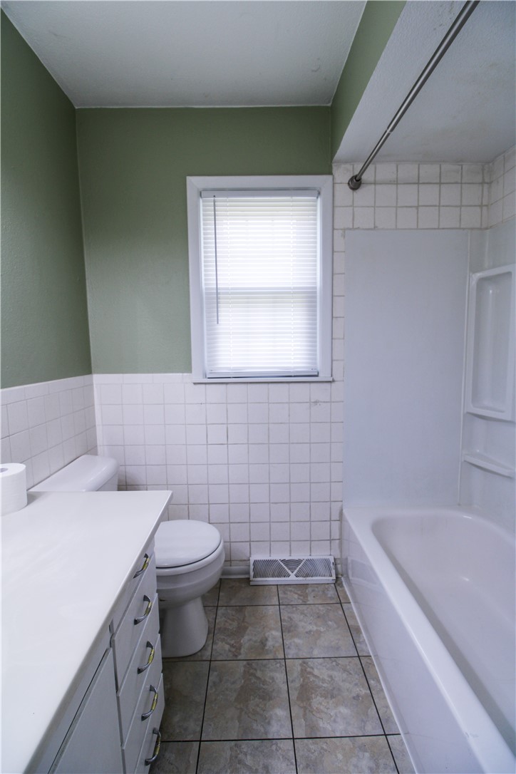 312 Southampton Drive Property Photo 27