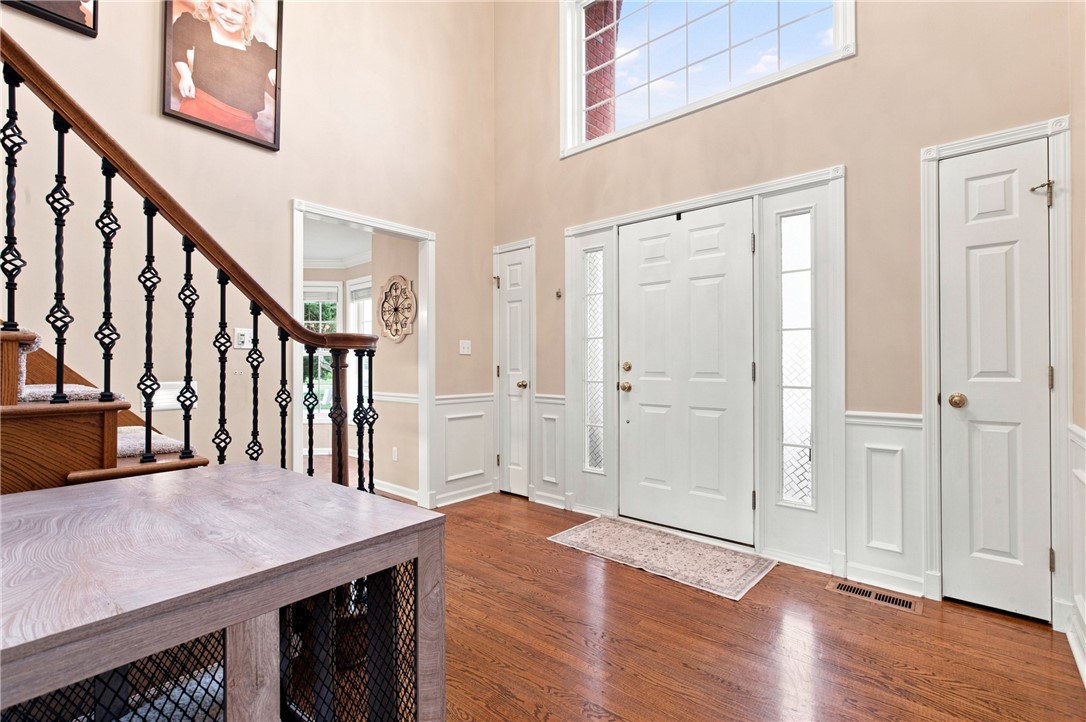 1521 Broadmoor Property Photo 4