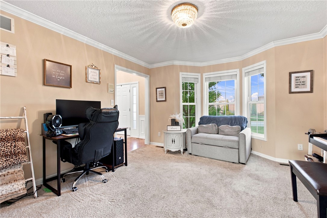 1521 Broadmoor Property Photo 6
