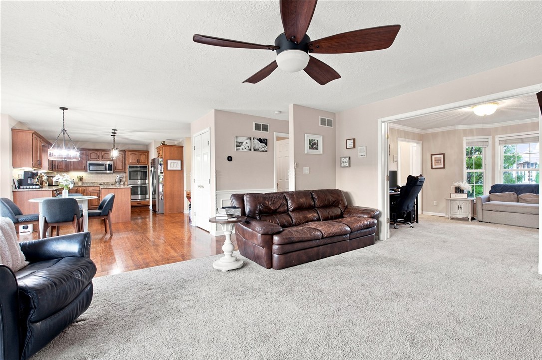 1521 Broadmoor Property Photo 8