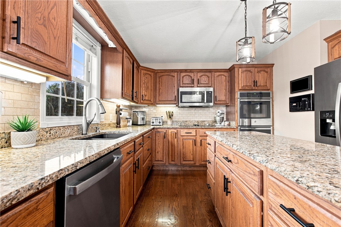 1521 Broadmoor Property Photo 13