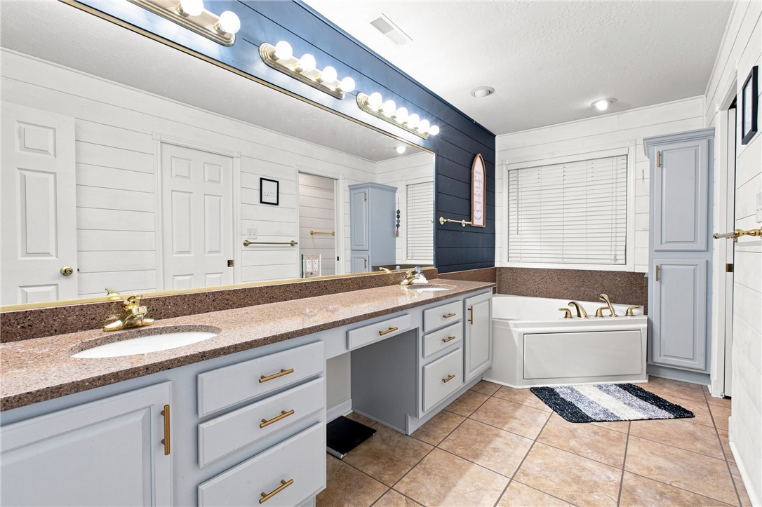 1521 Broadmoor Property Photo 22