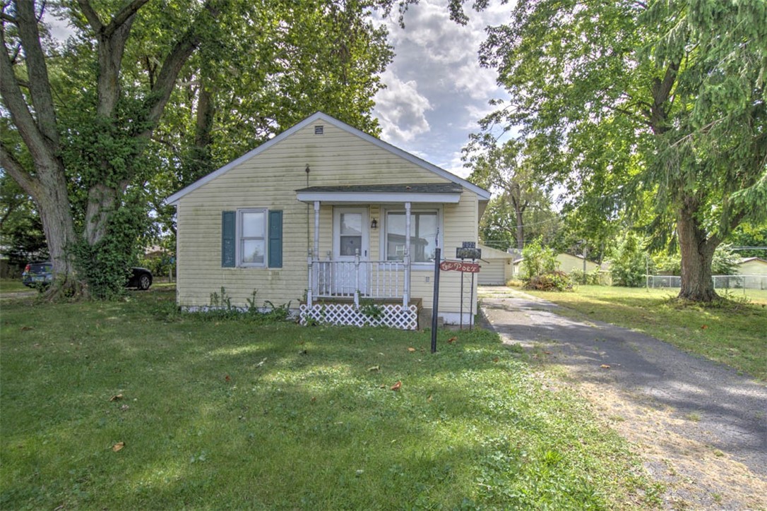 2925 E Harrison Avenue Property Photo 1